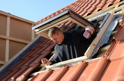Pose de fenêtres de toit Velux à Ménonval
